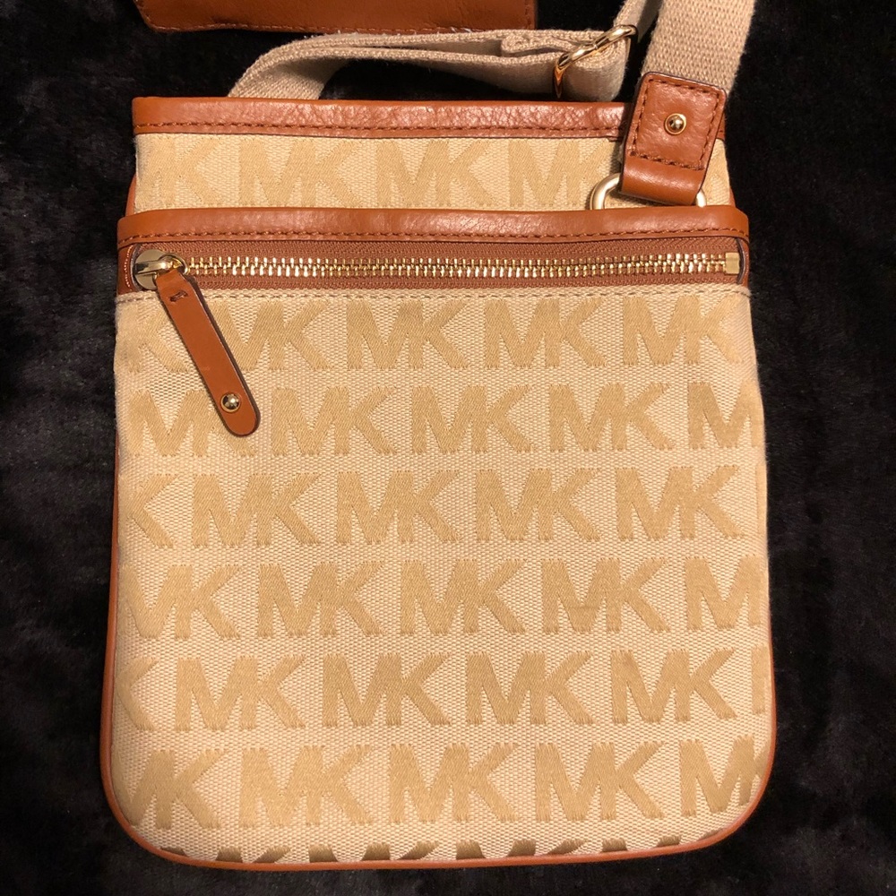 Michael Kors crossbody